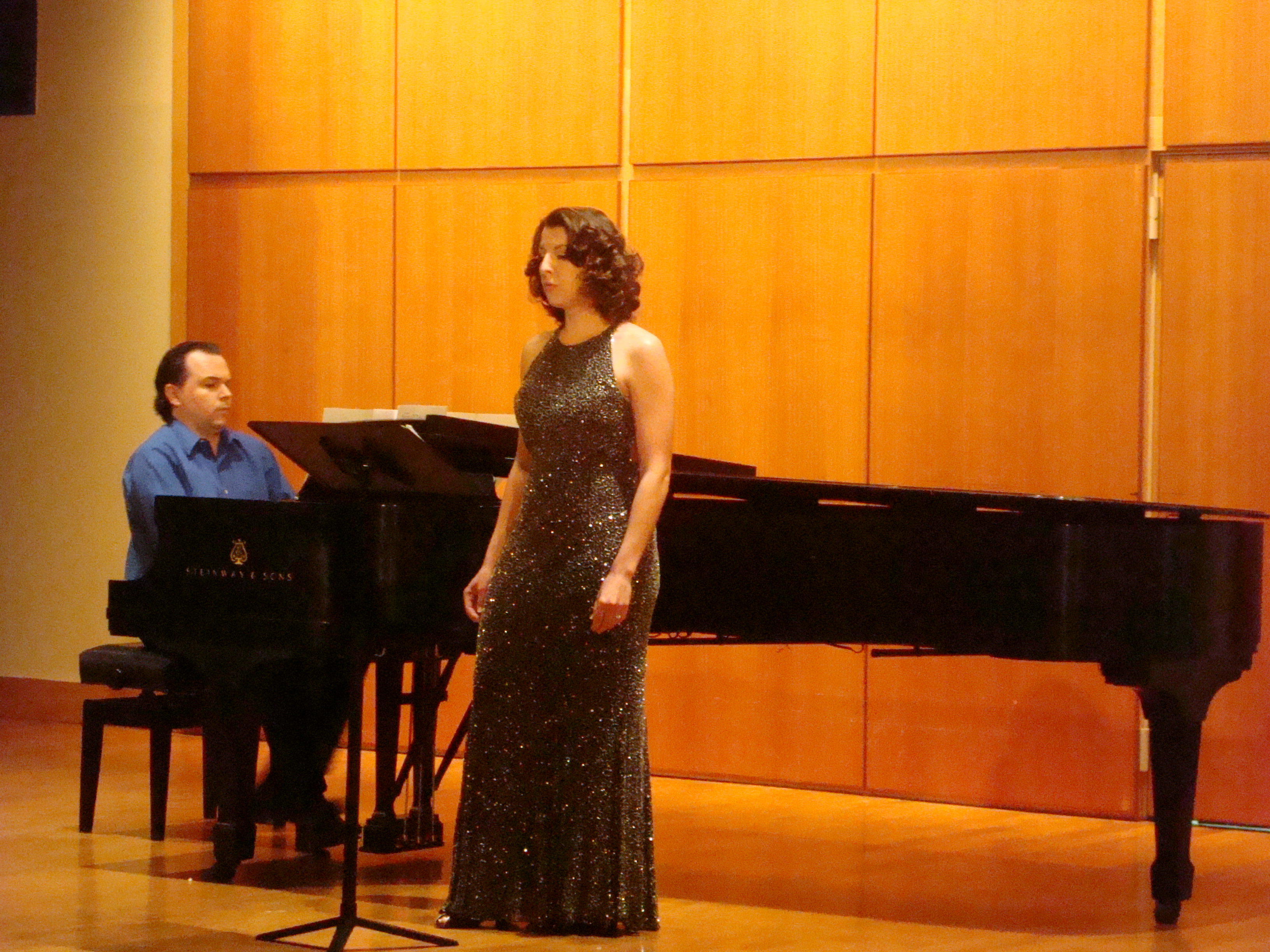 Crystal and João Paulo Casarotti performing Mahle's music in Rock Hall, Philadelphia